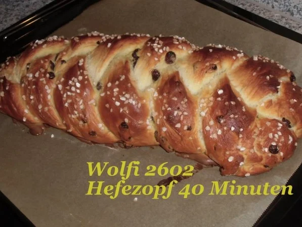 Rezept: Kuchen : Hefezopf mit Rosinen Kuchen : Hefezopf mit Rosinen - Rezept