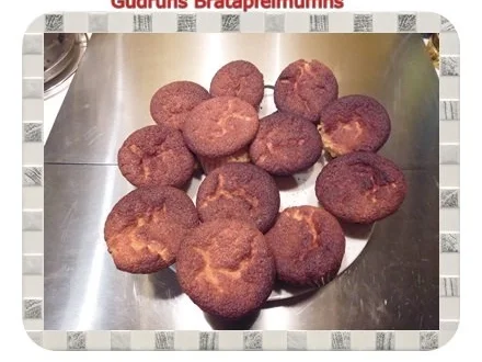 Rezept: Muffins: Bratapfelmuffins Bild Nr. 16 Muffins: Bratapfelmuffins - Rezept - Bild Nr. 16