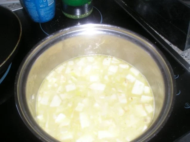 Rezept: Selleriecremesüppchen Bild Nr. 4 Selleriecremesüppchen - Rezept - Bild Nr. 4