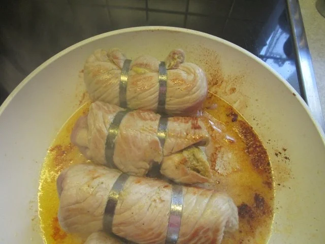 Rezept: Sauerkraut mal eingepackt in Schweinsroulade Bild Nr. 11 Sauerkraut mal eingepackt in Schweinsroulade - Rezept - Bild Nr. 11