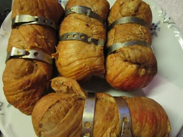 Rezept: Sauerkraut mal eingepackt in Schweinsroulade Bild Nr. 16 Sauerkraut mal eingepackt in Schweinsroulade - Rezept - Bild Nr. 16