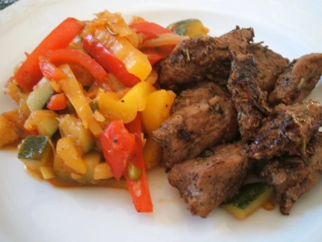 Geflügel: Entenbrust-Geschnetzeltes auf mediterranem Gemüse - Rezept