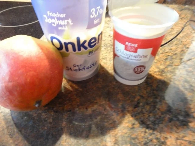 Dessert:  SAHNE - JOGHURT mit Mangosauce - Rezept - Bild Nr. 2
