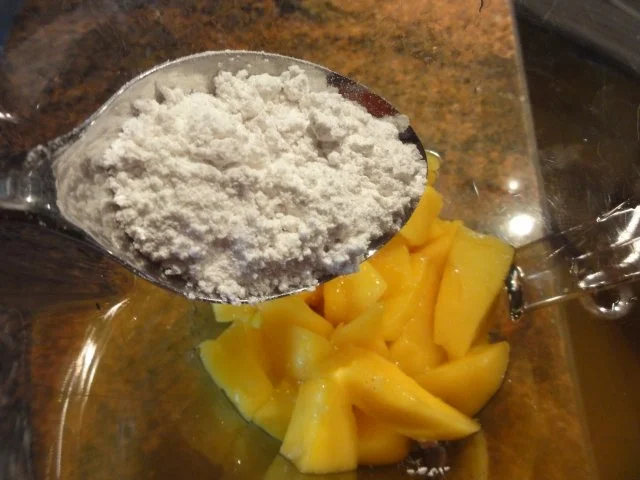 Dessert:  SAHNE - JOGHURT mit Mangosauce - Rezept - Bild Nr. 3