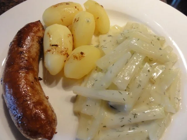 Rezept: Gemüse: KOHLRABISTIFTE in Sahne-Dill-Sauce Gemüse: KOHLRABISTIFTE in Sahne-Dill-Sauce - Rezept