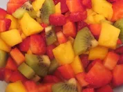 Dessert: Obstsalat auf Joghurt - Rezept