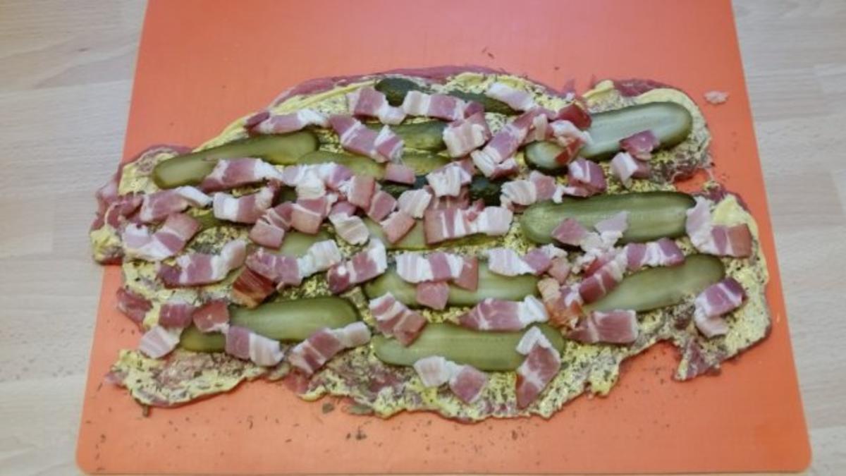 Gefülltes Schweinefilet im Blätterteig mit Bratkartoffeln - Rezept - Bild Nr. 4
