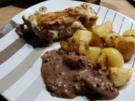 Gefülltes Schweinefilet im Blätterteig mit Bratkartoffeln - Rezept