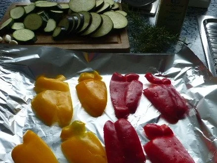 Rezept: Warmer Gemüsesalat mit gratiniertem Ziegenkäse Bild Nr. 2 Warmer Gemüsesalat mit gratiniertem Ziegenkäse - Rezept - Bild Nr. 2