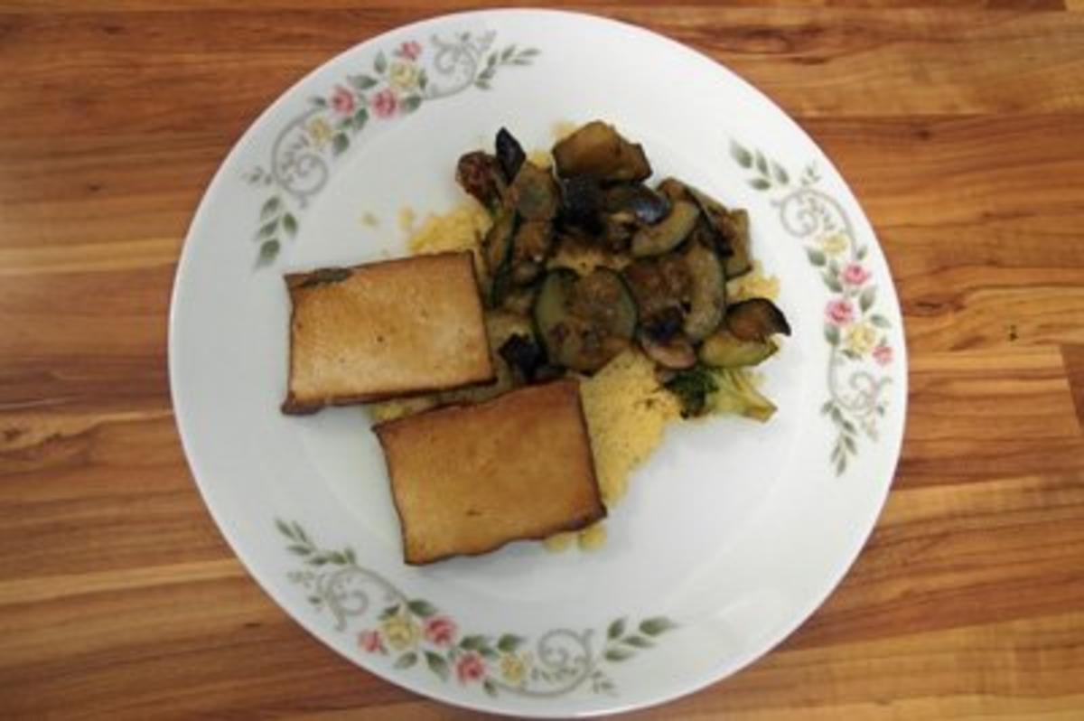 Tofu-Gemüse-Pfanne mit Couscous - Rezept