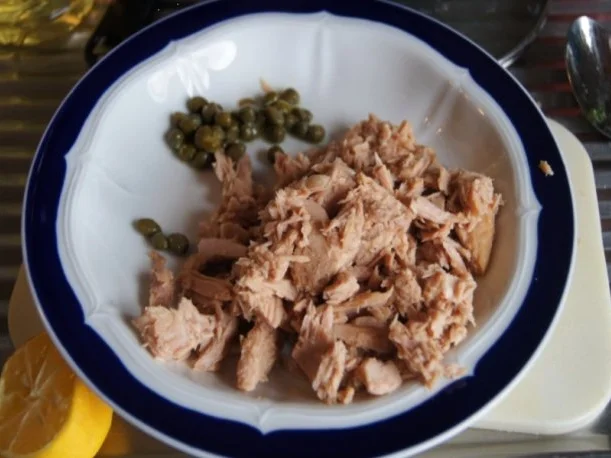 Rezept: Hörnchennudeln mit Tomaten-Thunfisch-Sauce Bild Nr. 10 Hörnchennudeln mit Tomaten-Thunfisch-Sauce - Rezept - Bild Nr. 10