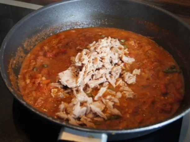 Rezept: Hörnchennudeln mit Tomaten-Thunfisch-Sauce Bild Nr. 11 Hörnchennudeln mit Tomaten-Thunfisch-Sauce - Rezept - Bild Nr. 11