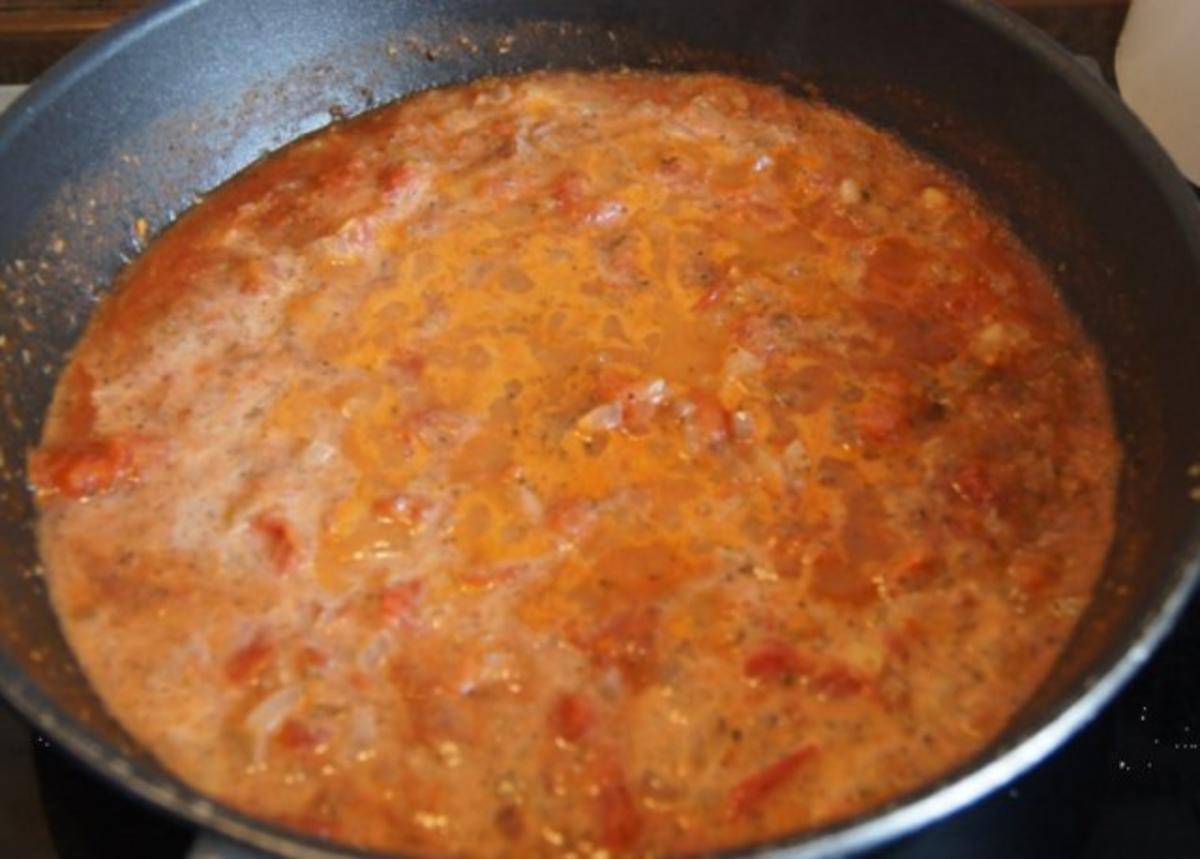 Hörnchennudeln mit Tomaten-Thunfisch-Sauce - Rezept - Bild Nr. 9