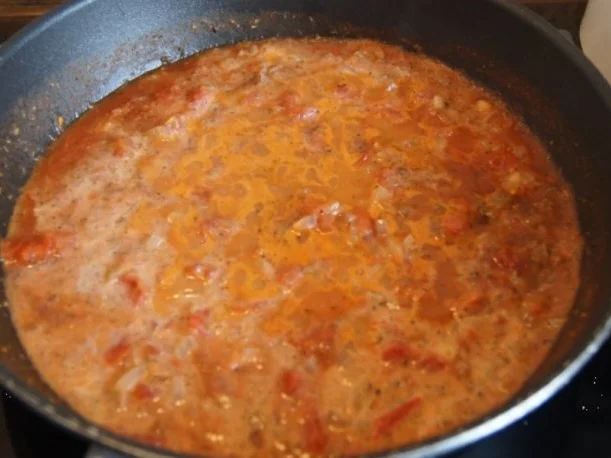 Rezept: Hörnchennudeln mit Tomaten-Thunfisch-Sauce Bild Nr. 9 Hörnchennudeln mit Tomaten-Thunfisch-Sauce - Rezept - Bild Nr. 9