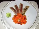 Lauwarmer Thunfisch mit Sesam-Koriander-Lack und scharfem Papaya-Salat - Rezept