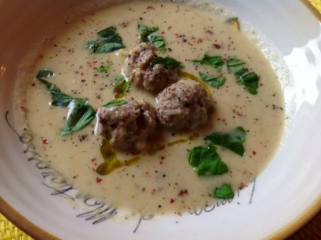 Rezept: Kartoffel-Porree-Apfelsuppe mit Hackbällchen Bild Nr. 2 Kartoffel-Porree-Apfelsuppe mit Hackbällchen - Rezept - Bild Nr. 2