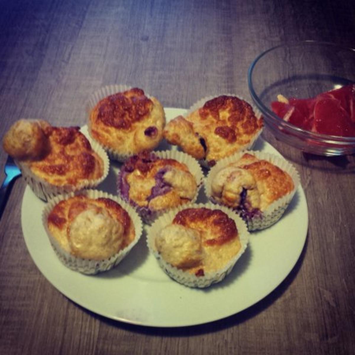 Eiweiß -Vanille-Muffins mit Beeren - Rezept - kochbar.de