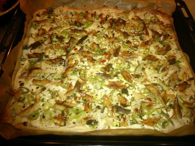 Rezept: Makrelen-Flammkuchen Bild Nr. 6 Makrelen-Flammkuchen - Rezept - Bild Nr. 6