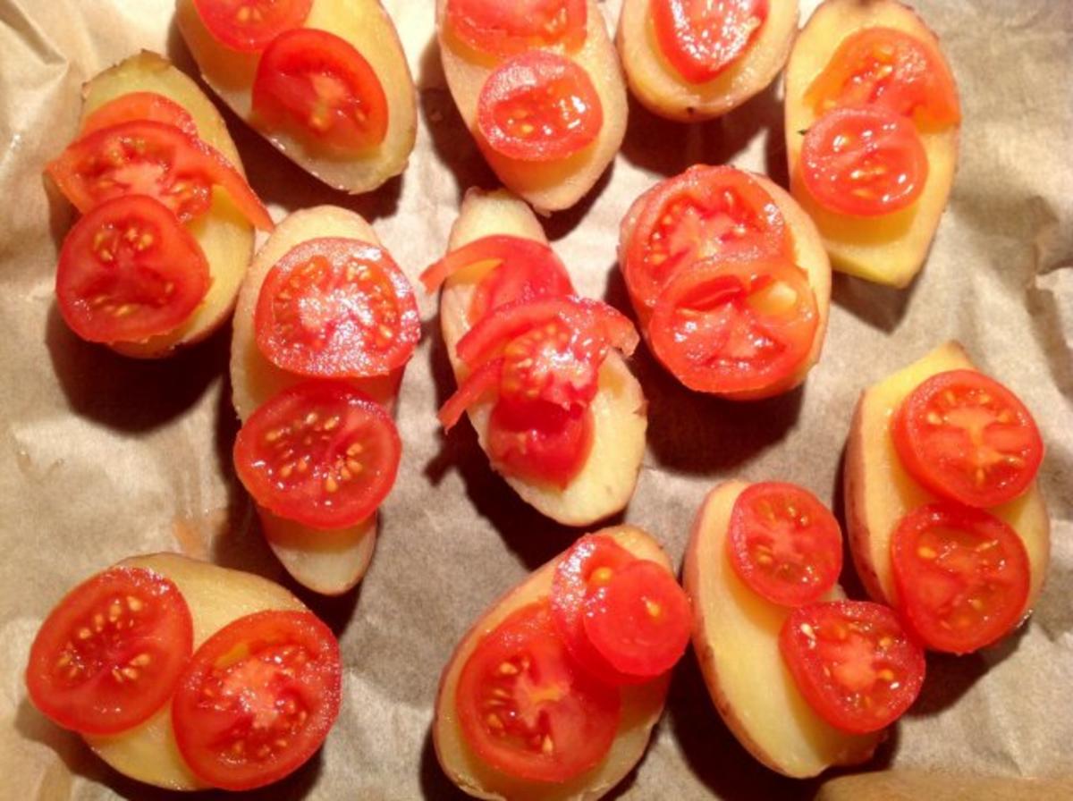 Ofenkartoffeln mit Tomate Mozzarella und ein Quark-Dip - Rezept - Bild Nr. 3