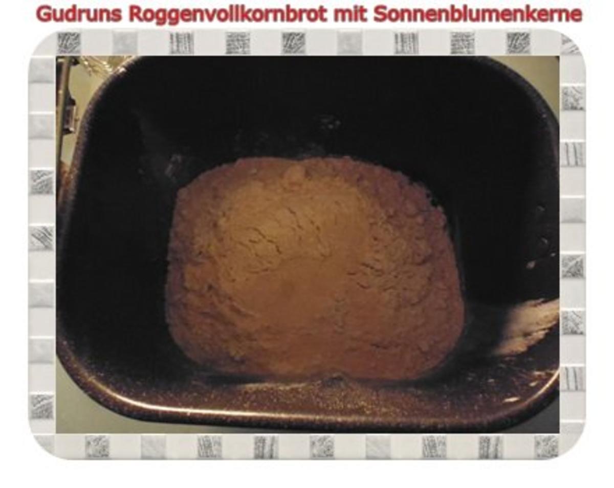 Brot: Roggenvollkornbrot mit Sonnenblumenkerne - Rezept - Bild Nr. 8
