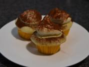 Eierlikör-Cupcakes mit Tiramisucreme - Rezept