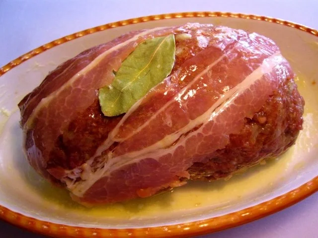 Hackbraten mit feuriger Pfeffer-Rahmsoße - Rezept - Bild Nr. 4