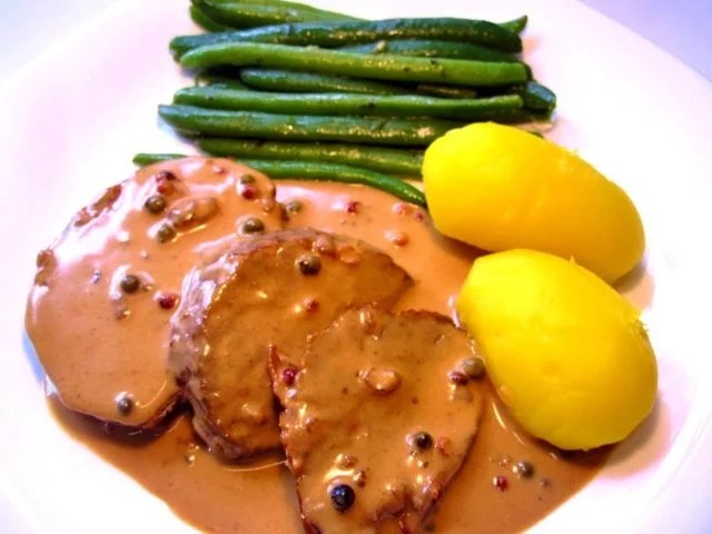 Hackbraten mit feuriger Pfeffer-Rahmsoße - Rezept - Bild Nr. 8