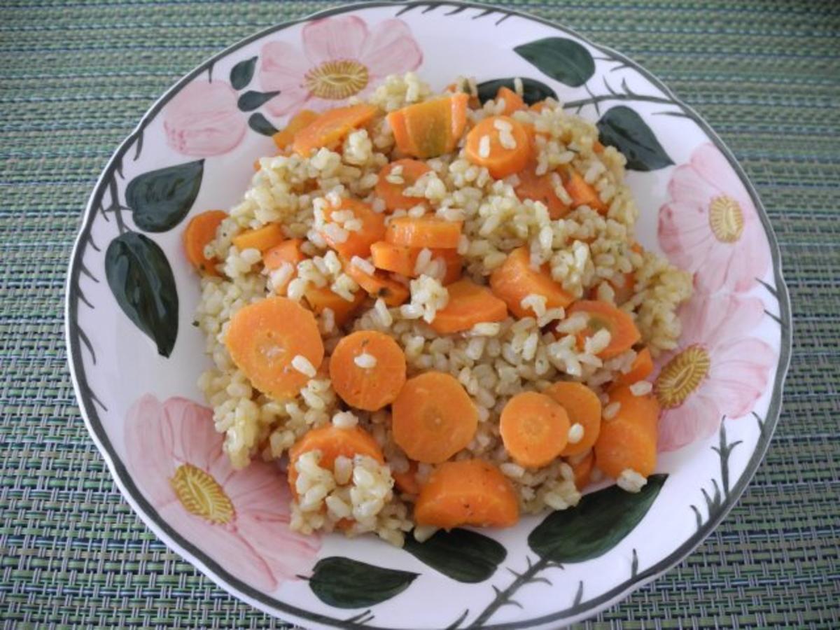Karotten mit Knoblauch - Reis - Rezept
