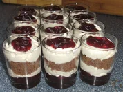 Rezept: Preiselbeercreme mit Cantuccini Preiselbeercreme mit Cantuccini - Rezept