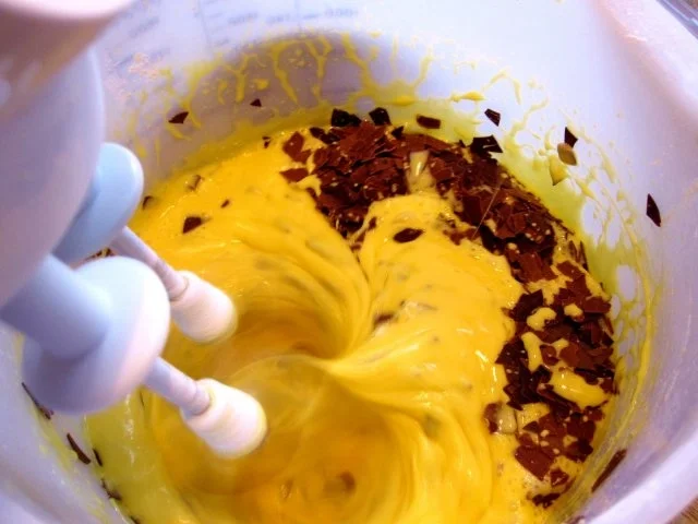 Rezept: Kleiner Vanille-Kranzkuchen mit Schokoladenstückchen drin Bild Nr. 4 Kleiner Vanille-Kranzkuchen mit Schokoladenstückchen drin - Rezept - Bild Nr. 4