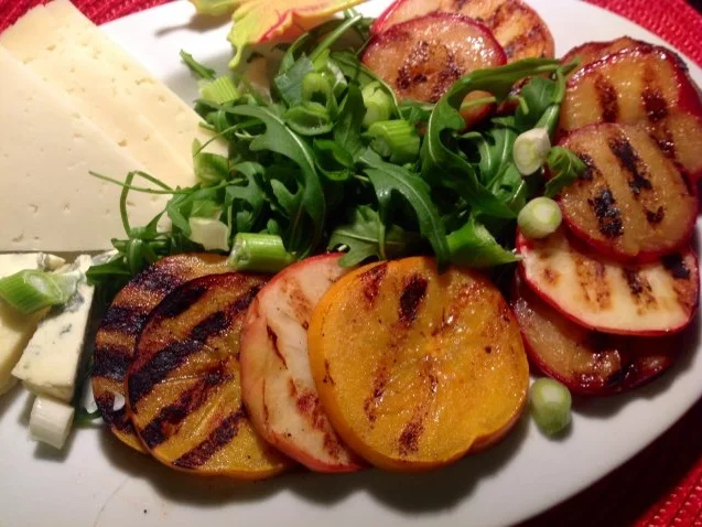 Rezept: gegrillter Obstteller mit einem Orangen-Passionsfrucht-Dip Bild Nr. 3 gegrillter Obstteller mit einem Orangen-Passionsfrucht-Dip - Rezept - Bild Nr. 3