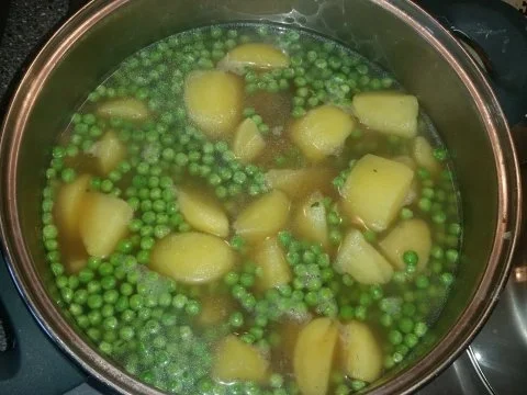 Beilage: Erbsen - Kartoffel - Püree an Fischstäbchen - Rezept - Bild Nr. 6