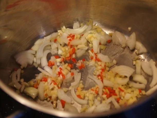 Curry-Suppe mit Hähnchenbrustfilet und Gemüse - Rezept - Bild Nr. 8