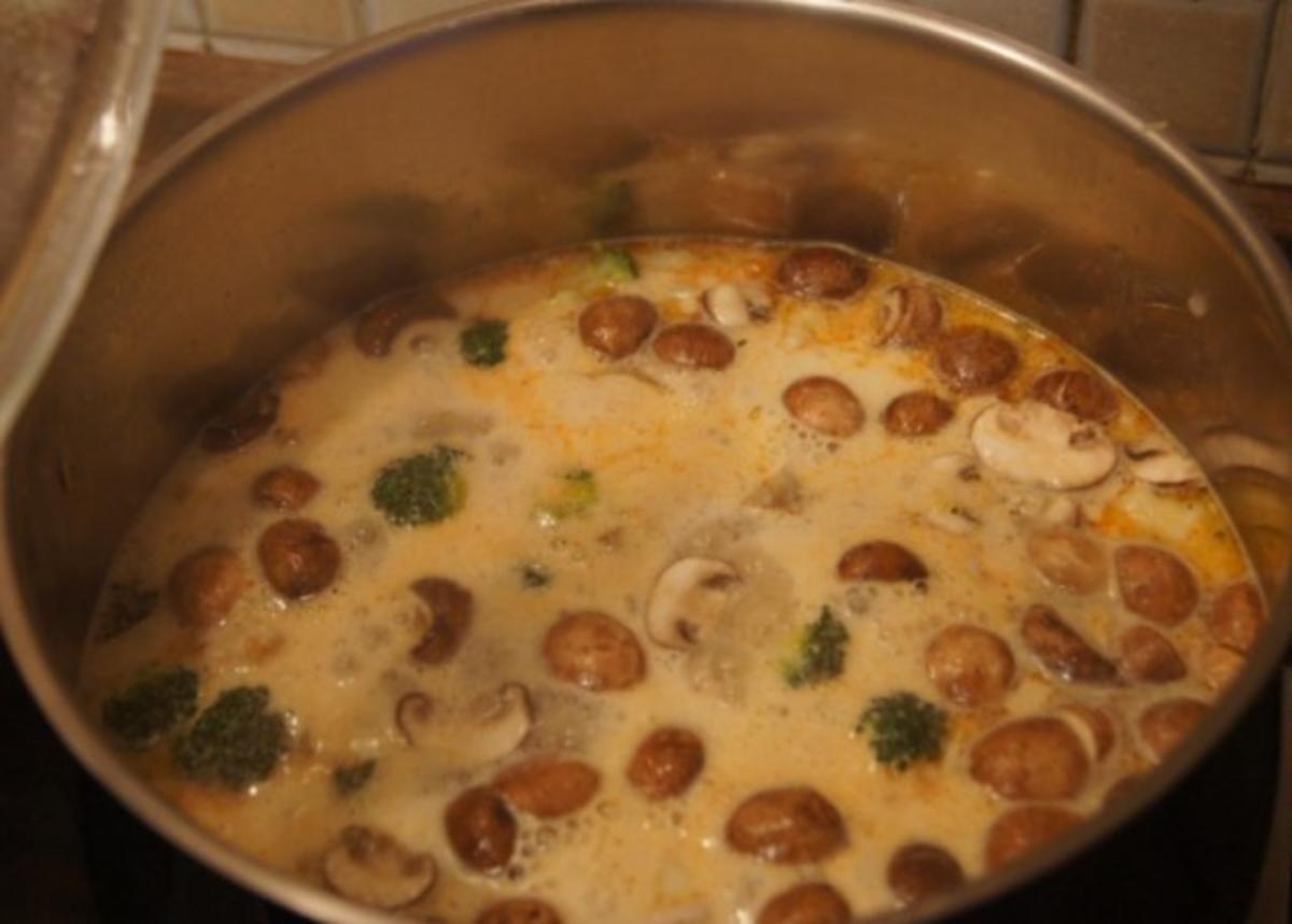Curry-Suppe mit Hähnchenbrustfilet und Gemüse - Rezept - Bild Nr. 14