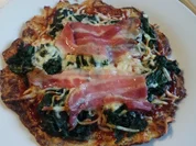 Pizza mit Blumenkohl-Boden - Rezept