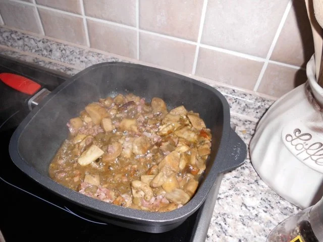 Hähnchengulasch mit Rahm-Steinpilzen>> - Rezept - Bild Nr. 5