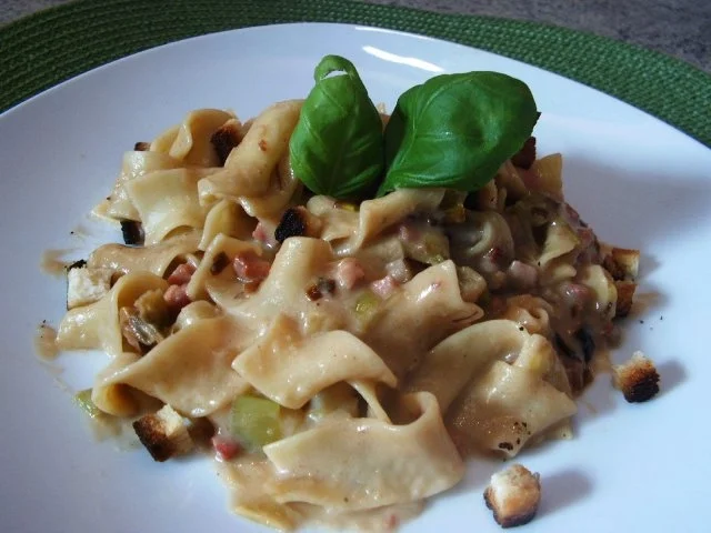 Rezept: Porree-Schinken- Nudeln Porree-Schinken- Nudeln - Rezept