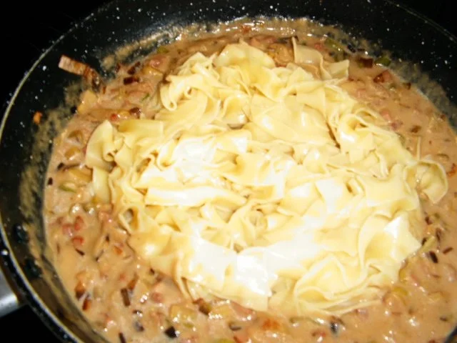 Rezept: Porree-Schinken- Nudeln Bild Nr. 9 Porree-Schinken- Nudeln - Rezept - Bild Nr. 9