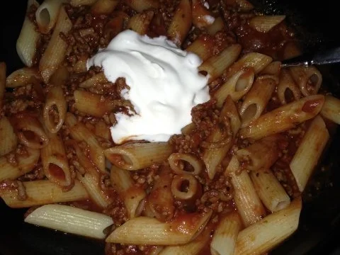 Schnelle Hackfleischsauce zu Nudeln - Rezept