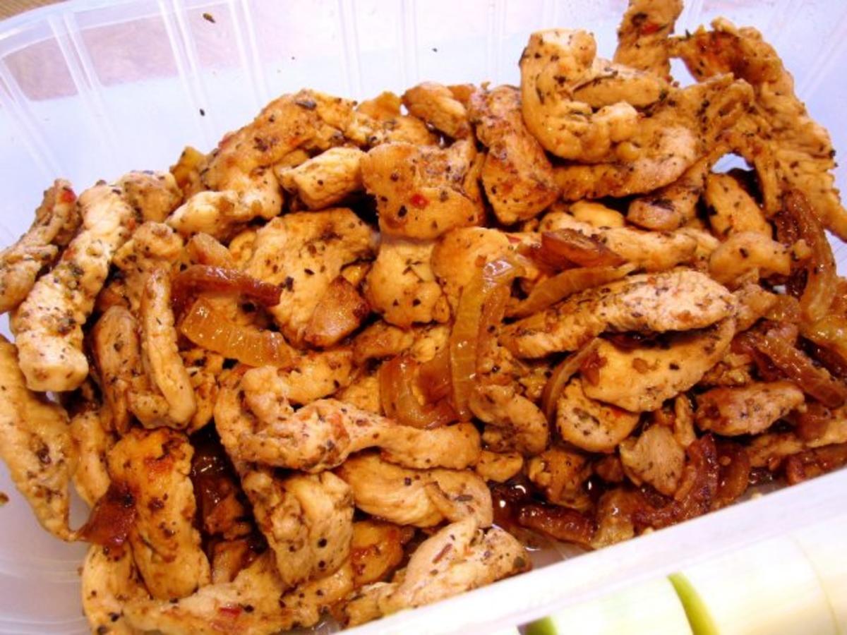 Geschnetzelte Hähnchenbrust im Lauchgemüse - schnell &amp; einfach - von mimi