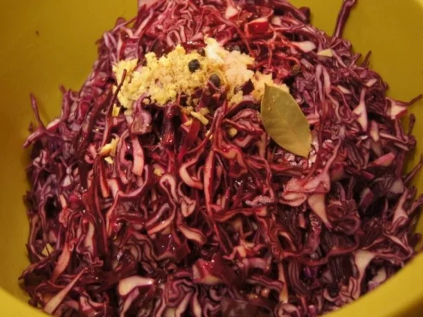 Rotkohl mit Wild-Preiselbeeren - Rezept - Bild Nr. 5