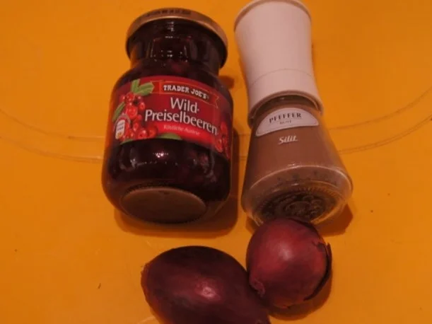 Rotkohl mit Wild-Preiselbeeren - Rezept - Bild Nr. 7