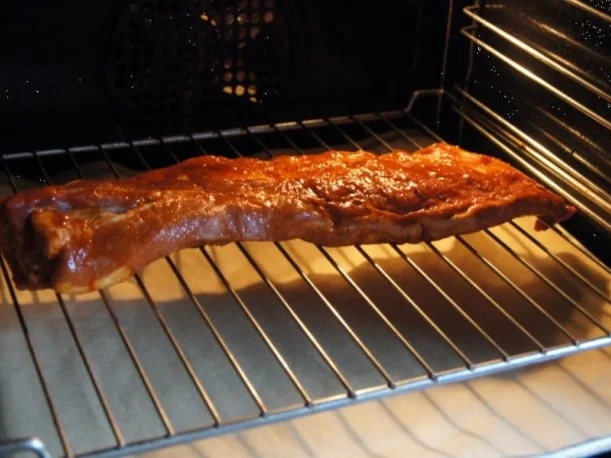 Rezept: Leiterchen mit Rotkohl, Sauce und Kartoffelklößen Bild Nr. 2 Leiterchen mit Rotkohl, Sauce und Kartoffelklößen - Rezept - Bild Nr. 2