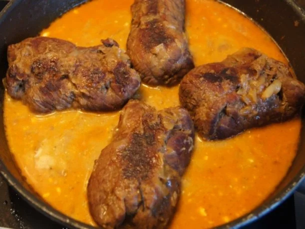 Rouladen mit Rotkohl, Sauce und Kartoffelklößen - Rezept - Bild Nr. 14