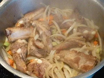 Schweinebraten vom Iberico-Karree mit Rote-Bete-Sauce - Rezept - Bild Nr. 5