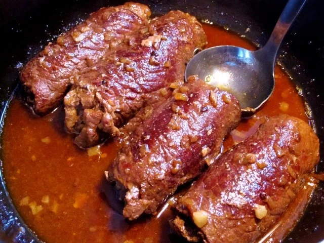 Rezept: Rouladen mit köstlicher Rotweinsoße Bild Nr. 4 Rouladen mit köstlicher Rotweinsoße - Rezept - Bild Nr. 4