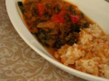 Indisches Spinat-Kokos-Tomaten-Curry mit Linsen-Reis als Beilage; vegetarisch - Rezept
