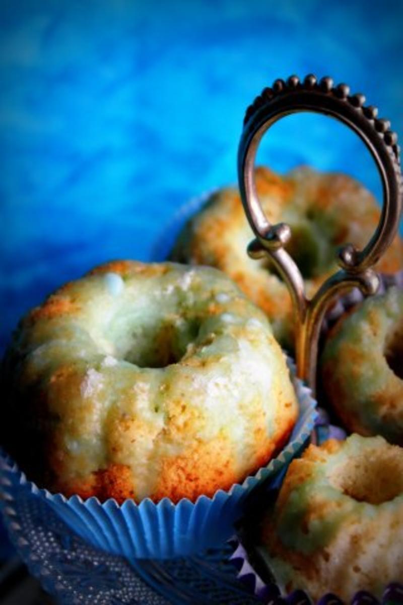 Muffins: Exotische Mini-Kokos-Ananas-Gugelhupfe - Rezept