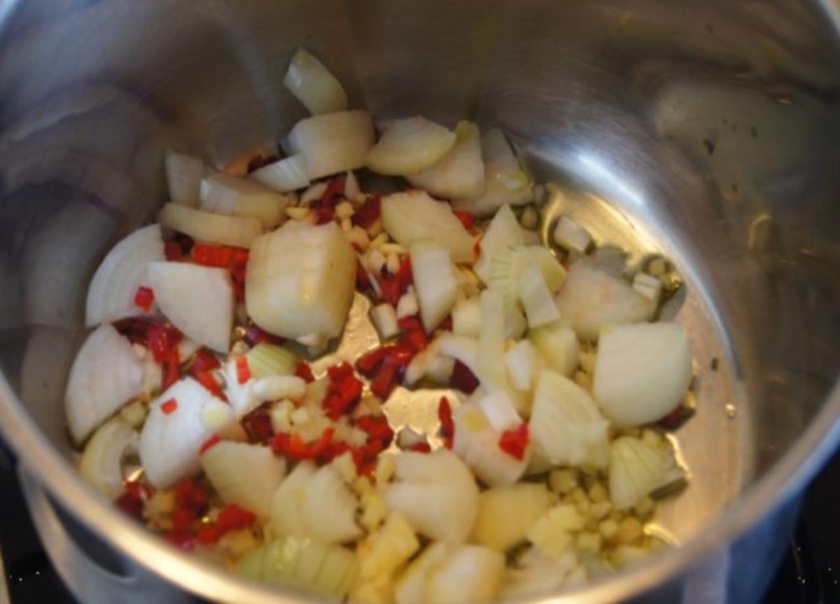Rote Linsen-Gemüse-Suppe mit Riesengarnelenschwänzen - Rezept - Bild Nr. 5