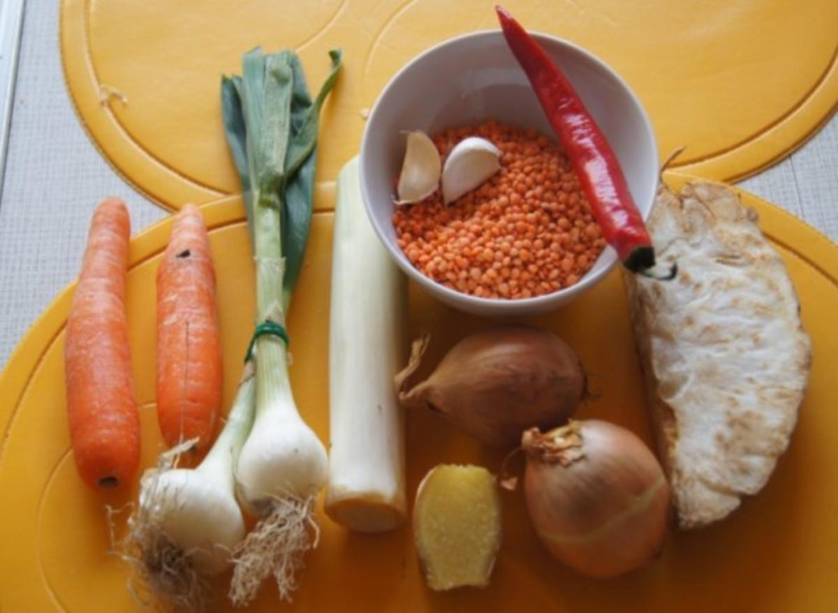 Rote Linsen-Gemüse-Suppe mit Riesengarnelenschwänzen - Rezept - Bild Nr. 2